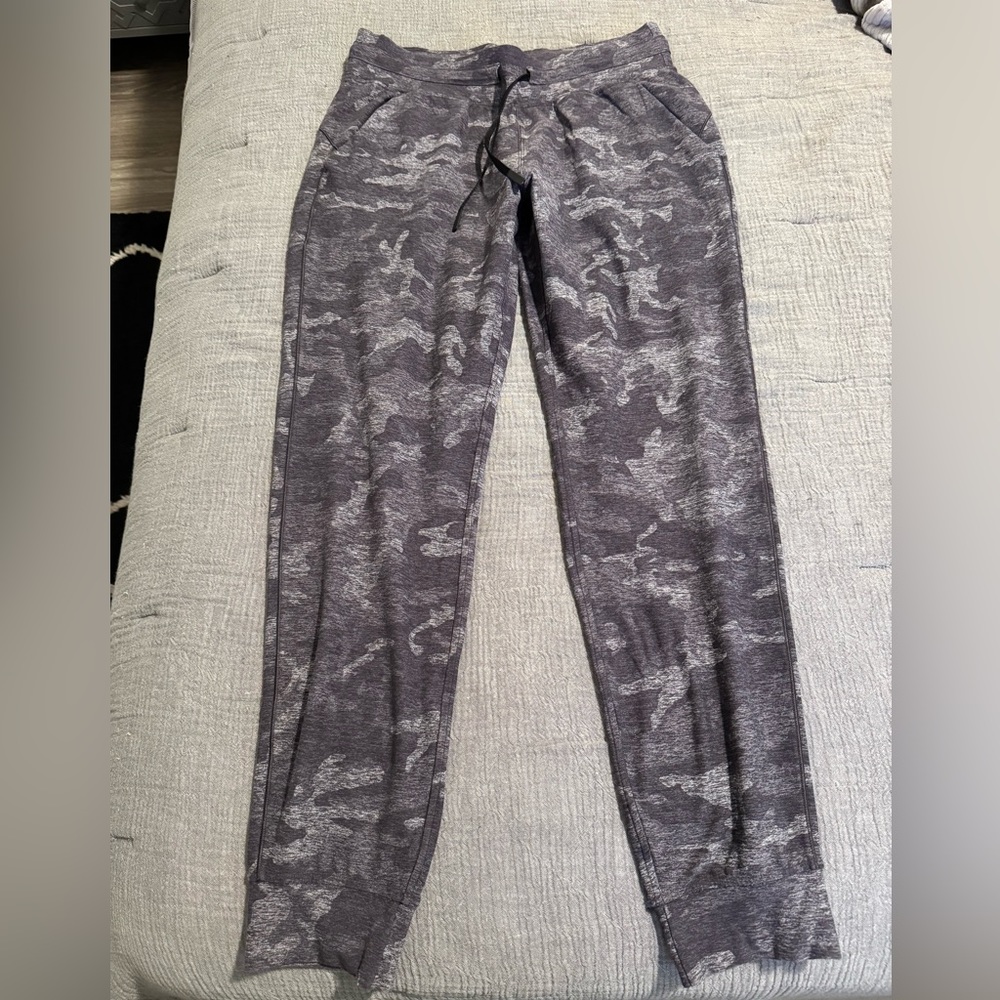 Size 8 Lululemon Align Joggers